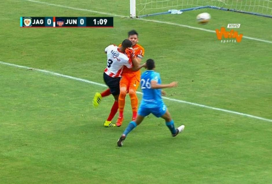 El choque se registr&oacute; en el primer minuto de juego. (Foto: winsports.co)