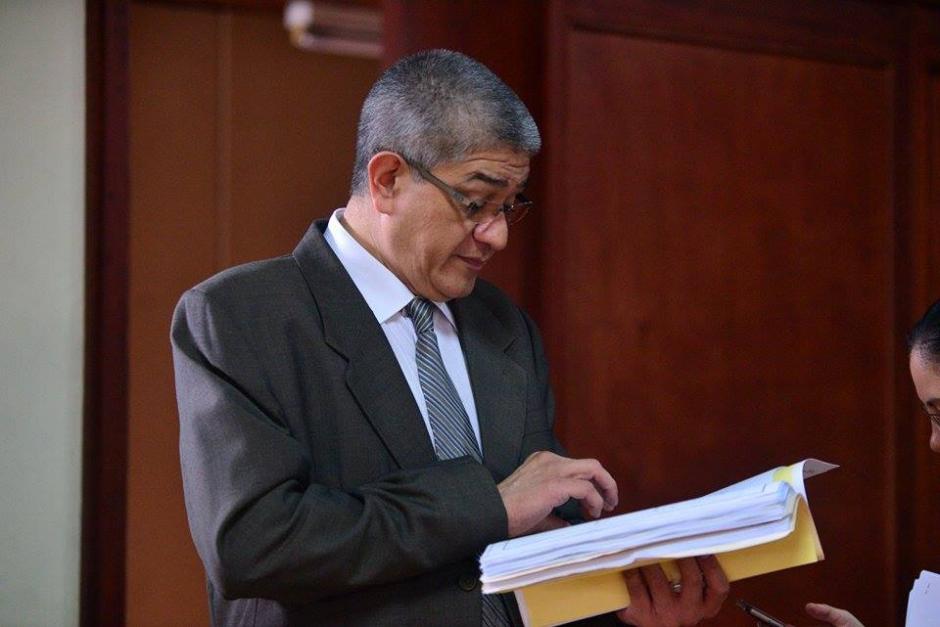 El secreterio general de la CC, Martín Guzmán explicó sobre los amparos conocidos por el pleno este viernes. &nbsp;(Foto: Wilder López/Soy502)&nbsp;