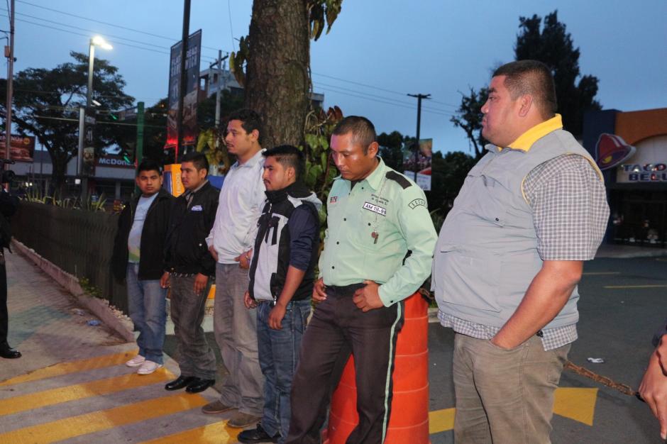 Seis hombres fueron capturados por un supuesto intento de secuestro. (Foto: PNC)