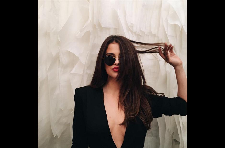 El vestido de Selena Gomez le jug&oacute; una mala pasada.  (Foto: Daily Mail)