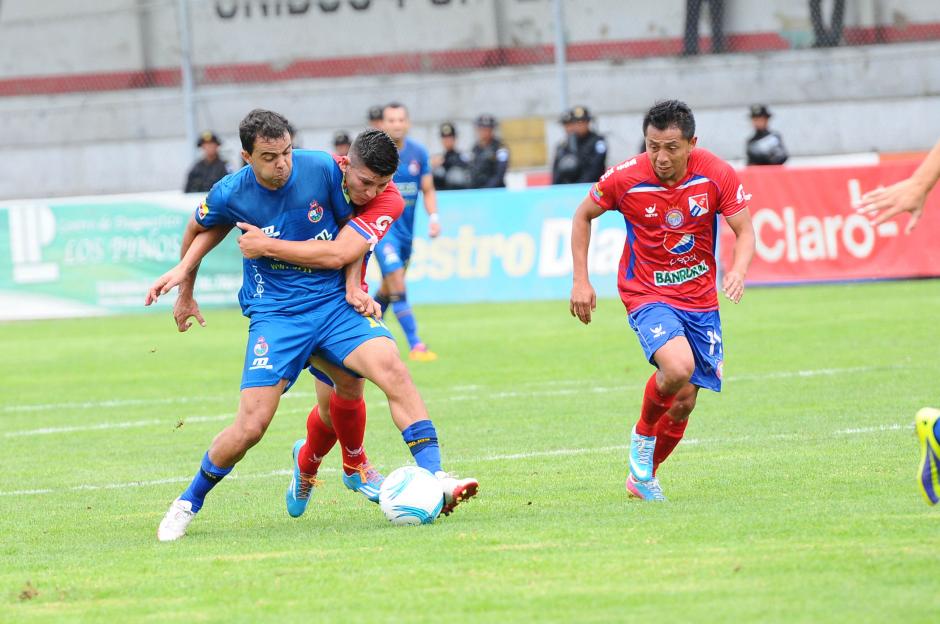 Los rojos empataron por cuarta vez en el torneo y siguen subl&iacute;deres. (Foto: Nuestro Diario)