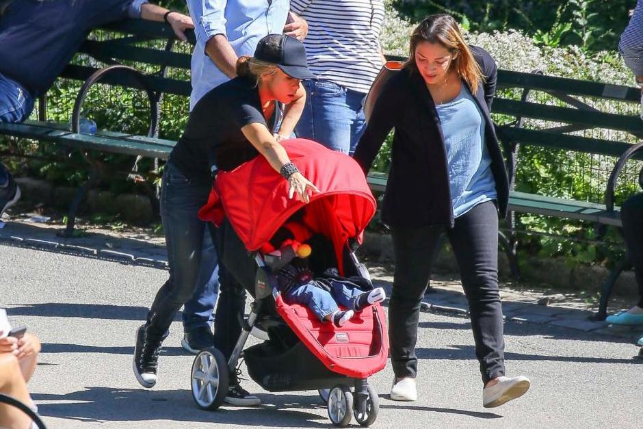 Los paparazzi se encontraron a Shakira en Central Park. (Foto: Grosby Group)