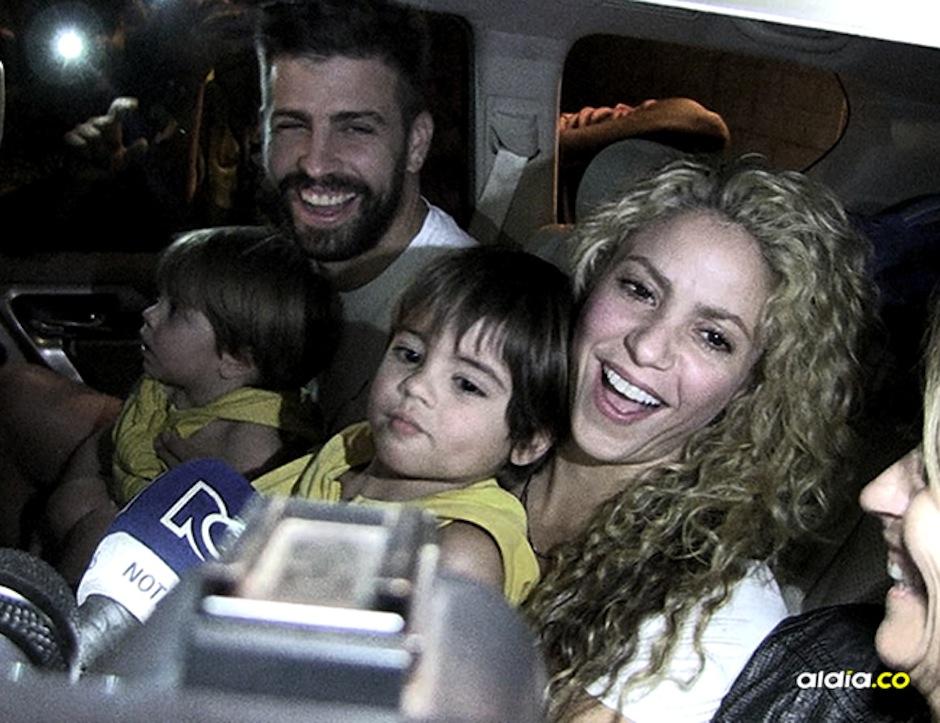 Los medios se avalanchan para tener palabras de Shakira en Barranquilla. (Foto: Al D&iacute;a Colombia)