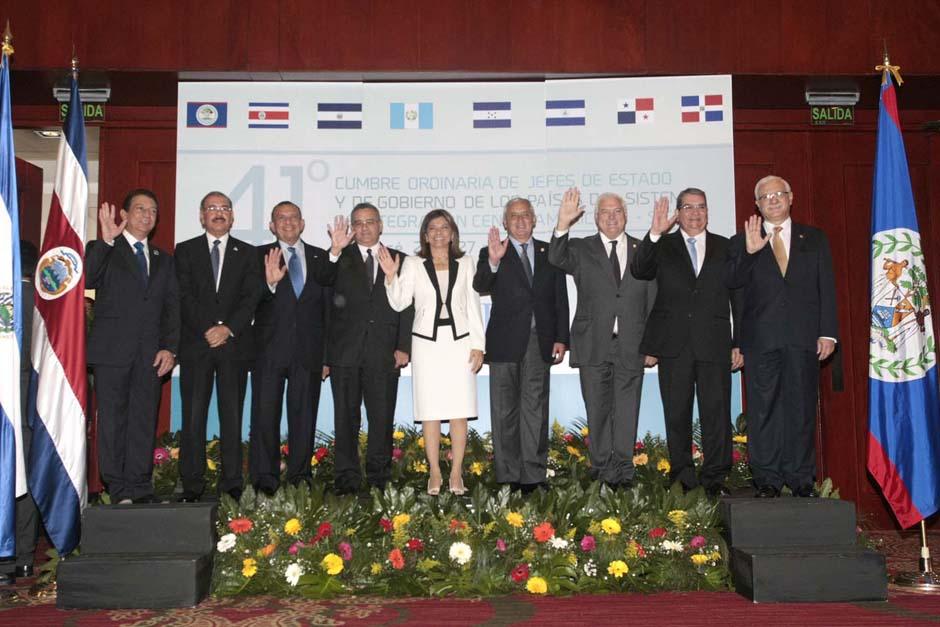 La cumbre de Jefes de Estado del Sistema de Integración Centroamericana (Sica) buscarán soluciones para los niños inmigrantes que se encuentran detenidos en Estados Unidos (Foto: Archivo)