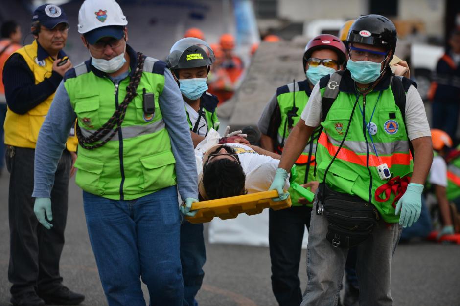La Coordinadora Nacional para la Reducci&oacute;n de Desastres (Conred) realiz&oacute; un simulacro de terremoto, a 40 a&ntilde;os del aniversario de aquel fat&iacute;dico d&iacute;a. (Foto: Wilder L&oacute;pez/ Soy502)