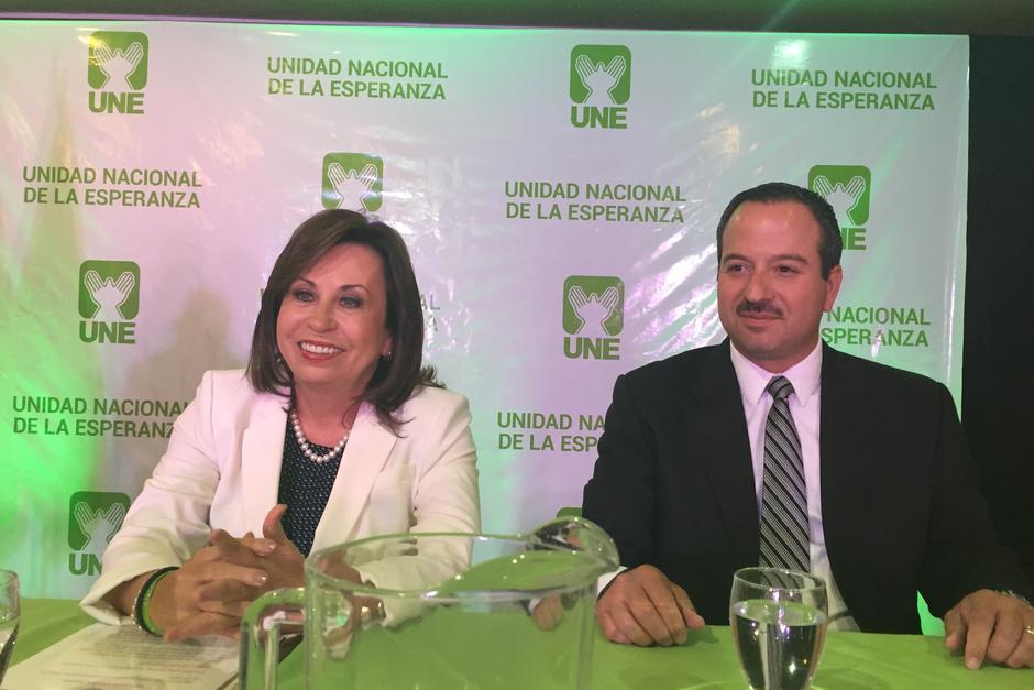 UNE presentó la solicitud de inscripción de sus candidatos a la presidencia, Sandra Torres, y a la Vicepresidencia, Mario Leal. Son el tercer partido político en hacerlo. (Foto: Archivo/Soy502)