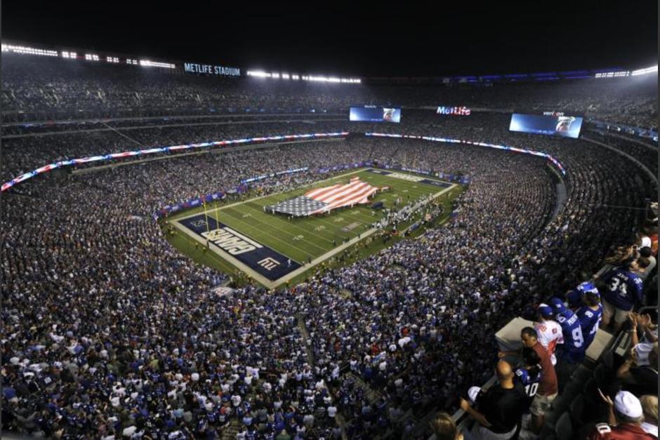 Millones de personas alrededor del mundo ver&aacute;n el Super Bowl el domingo 5 de febrero por la tarde. (Foto: nydailynews.com)