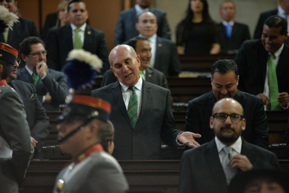 El diputado Mario Taracena sali&oacute; del Congreso antes del informe de Jimmy. (Foto: Wilder L&oacute;pez/Soy502) 