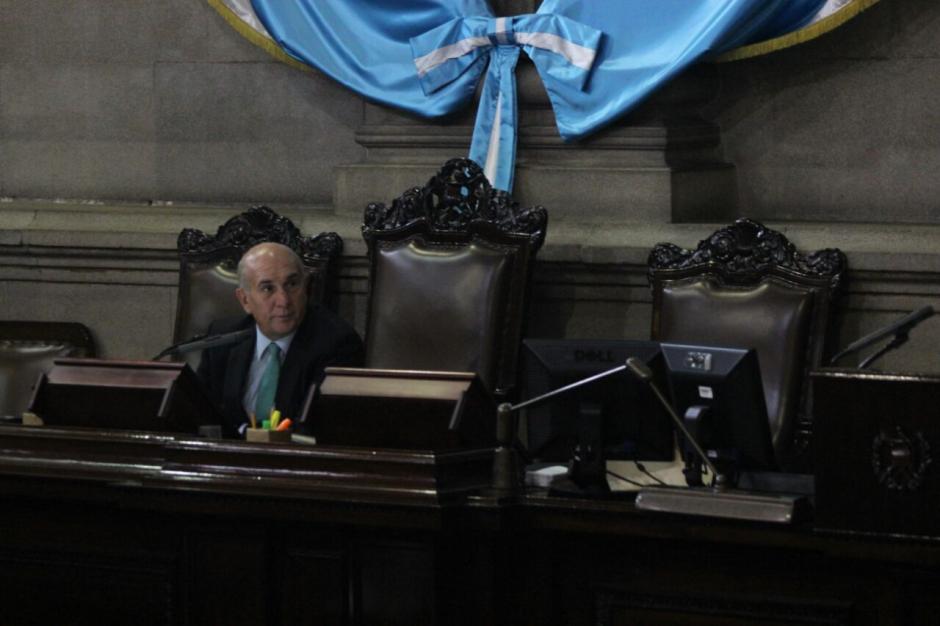 El Presidente del Congreso afirma que contratar&aacute; a personal para operar el canal del Congreso. (Foto: Archivo/Soy502)