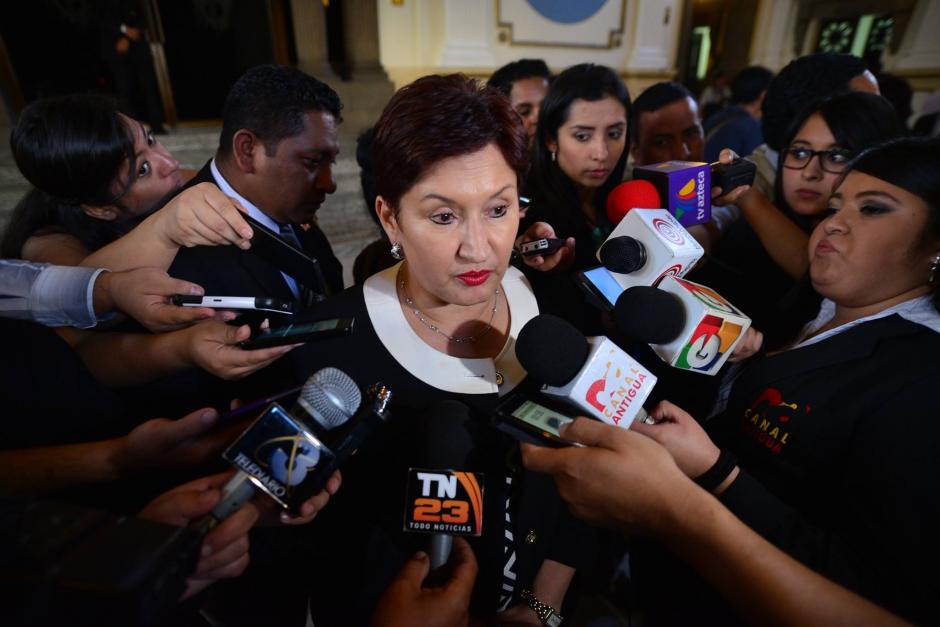 La jefa del Ministerio Público, Thelma Aldana, explicó que las investigaciones sobre los casos de plazas fantasmas en el Congreso están por concluir. (Foto: Wilder López/Soy502)