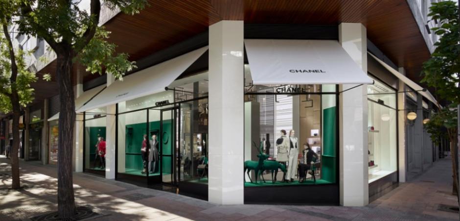 Entrar en esta nueva boutique es como entrar en el universo &uacute;nico de la firma, pudiendo admirar de cerca las &uacute;ltimas creaciones de moda. (Foto:&nbsp;totumrevolutum.es)