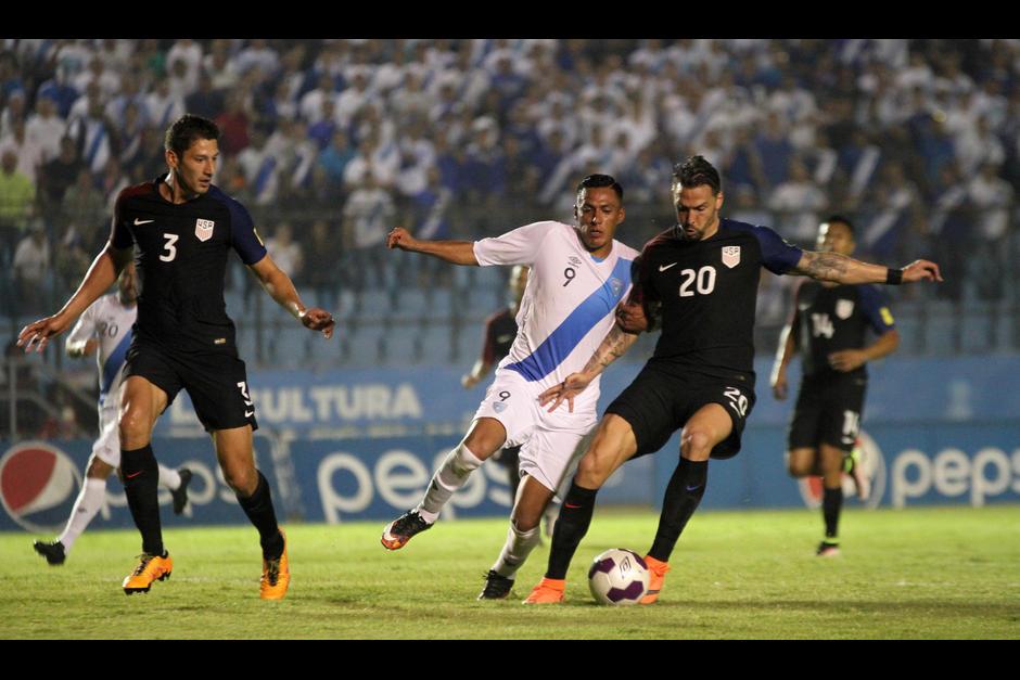 La selecci&oacute;n de Estados Unidos perdi&oacute; 0-2 ante Guatemala, el viernes en el estadio Mateo Flores. (Luis Barrios/Soy502)