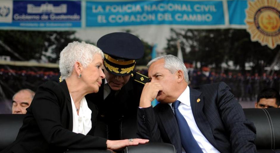 Adela Torrebiarte llevó al equipo de su partido, ADN, al cerrar filas con ella en el gobierno en el programa de Reforma Policial. (Foto: Alvaro Montenegro/Plaza Pública).