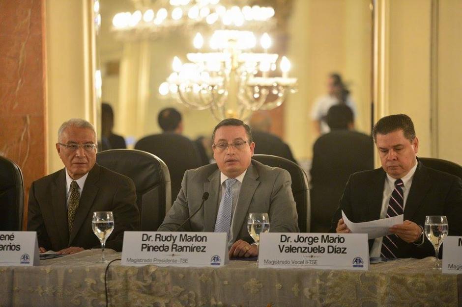 El magistrado presidente del Tribunal Supremo Electoral (TSE) Rudy Marlon Pinea ofreci&oacute; datos de la segunda vuelta. &nbsp;(Foto: Wilder L&oacute;pez/Soy502)&nbsp;