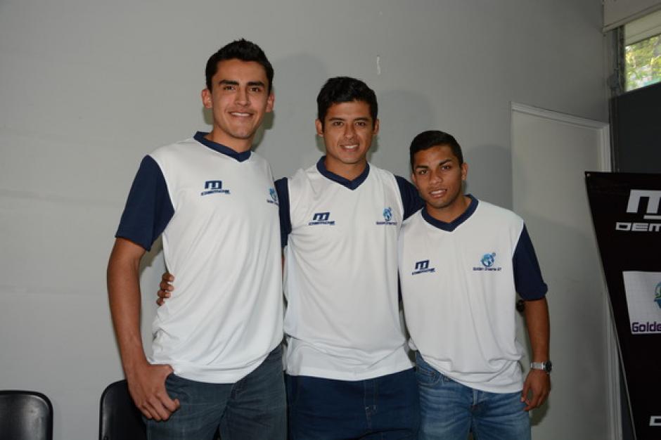 Cuatro futbolistas juveniles guatemaltecos probar&aacute;n suerte en el f&uacute;tbol sudamericano. (Foto: Salvador Revolorio/Nuestro Diario)