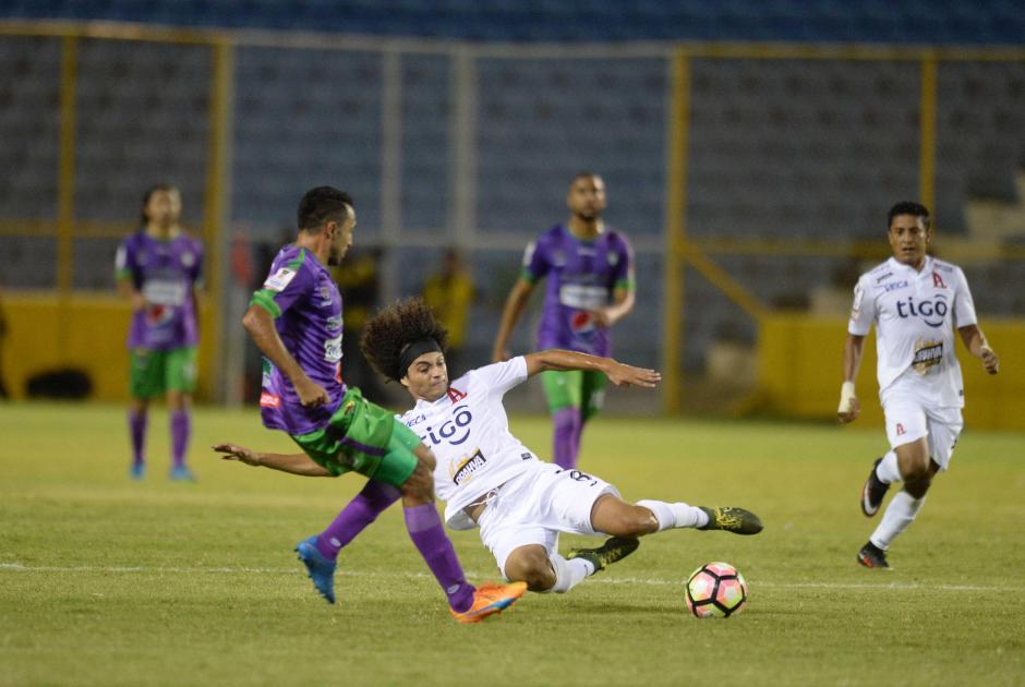 Antigua GFC saca un punto de visita en San Salvador. (Foto: El Diario de Hoy)