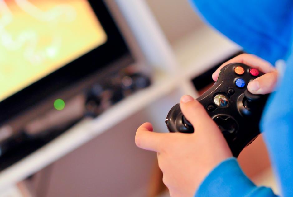 Según un estudio efectuado en California, los videojuegos podrían revolucionar la gestión de los efectos secundarios de los tratamientos contra el cáncer. (Foto:&nbsp;anim-arte.com)