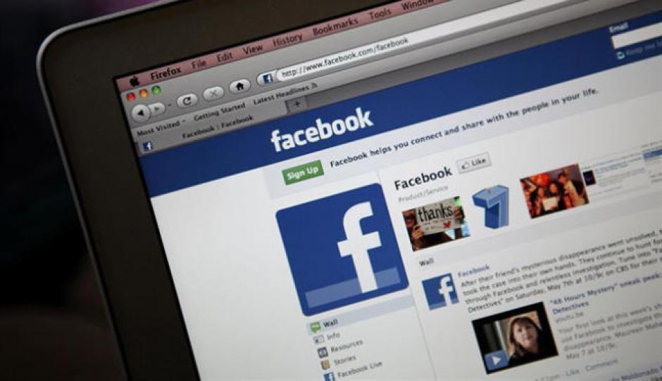 El virus llega a tu perfil por medio de un archivo de procedencia dudosa en el chat de Facebook. (Foto: Twitter)