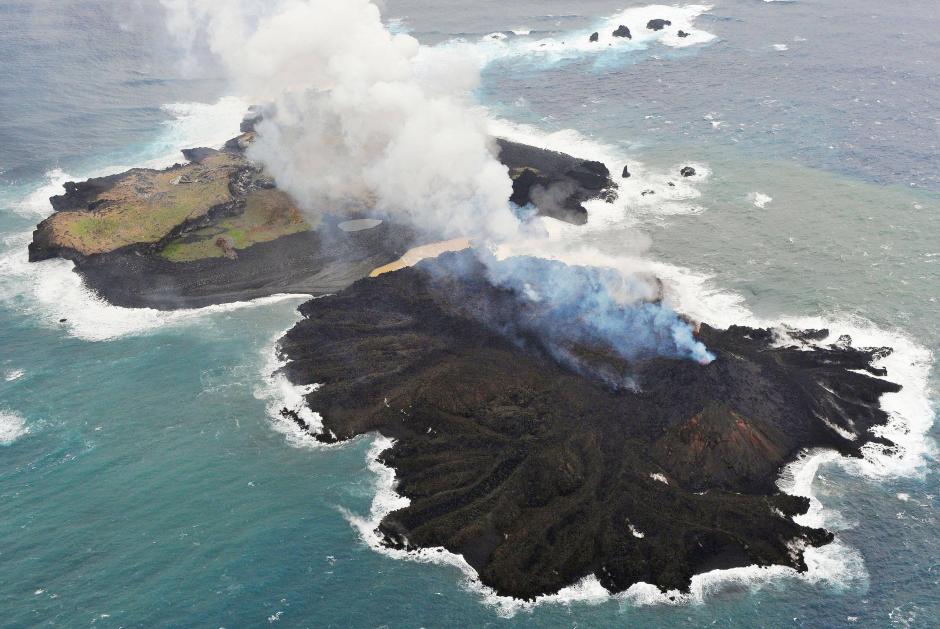 La isla ha crecido a tal punto que ha unido las 2 islas que se observan en la fotograf&iacute;a. (Foto: Archivo)