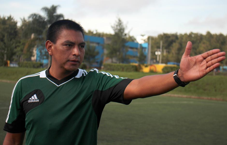 Walter L&oacute;pez ha sido designado para ser cuarto oficial en el partido Inglaterra - Italia. (Luis Barrios/Soy502)