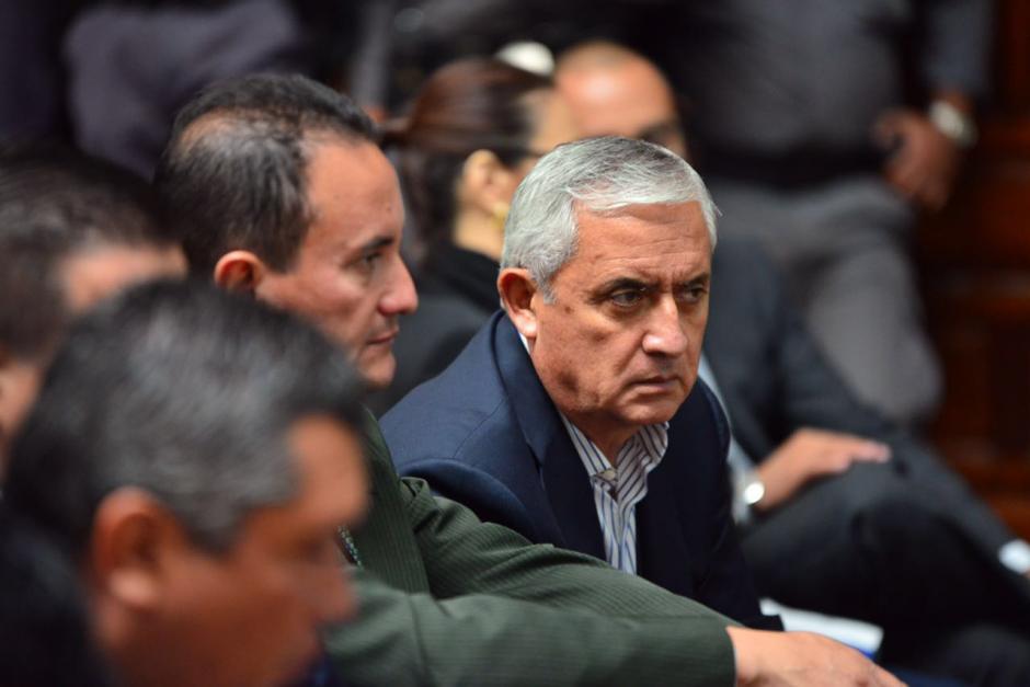 Otto P&eacute;rez Molina se mostr&oacute; enfadado durante el segundo d&iacute;a de audiencia del caso Cooptaci&oacute;n del Estado. (Foto: Jes&uacute;s Alfonso/Soy502)