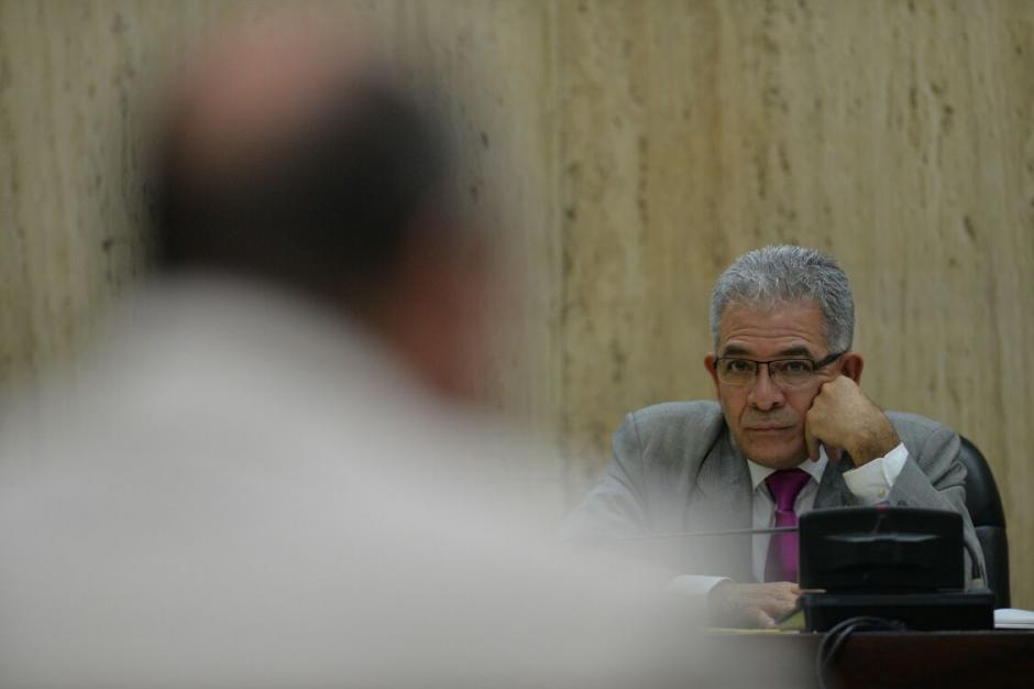 El Juez Miguel &Aacute;ngel G&aacute;lvez podr&iacute;a resolver la situaci&oacute;n legal de los implicados en el caso Cooptaci&oacute;n del Estado. (Foto: Wilder L&oacute;pez/Soy502)