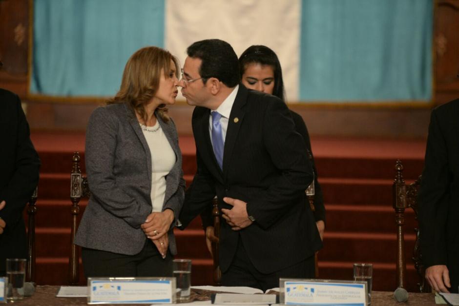 El presidente Jimmy Morales llam&oacute; con cari&ntilde;o a la Primera Dama "flaquita". (Foto: Wilder L&oacute;pez/Soy502)