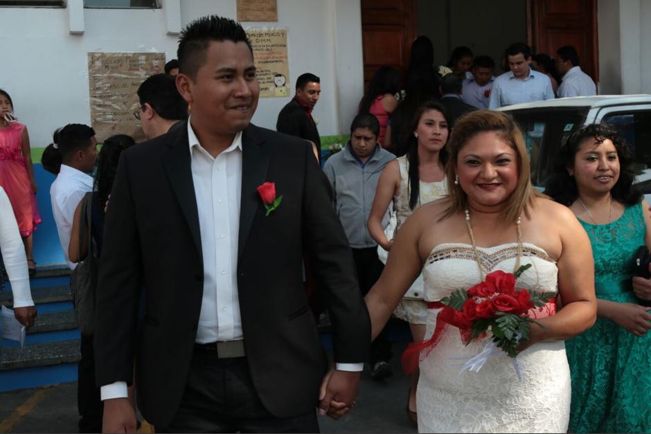 Decenas de personas participaron en la actividad masiva en Mixco. (Foto: Alejandro Balán/Soy502)