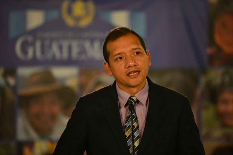 El ministro de gobernaci&oacute;n&nbsp;Francisco Rivas en conferencia de prensa. (Foto: Jesus Alfonso/Soy502)&nbsp;