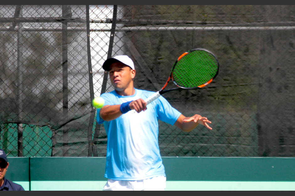 Gonz&aacute;lez fue superior al mexicano que aunque luch&oacute; no encontr&oacute; el camino.  (Foto: Luis Barrios/Soy502)