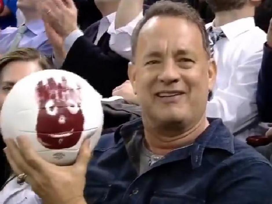 Tom Hanks y Wilson se reunieron en un partido de hockey. (Foto: New York Rangers)&nbsp;
