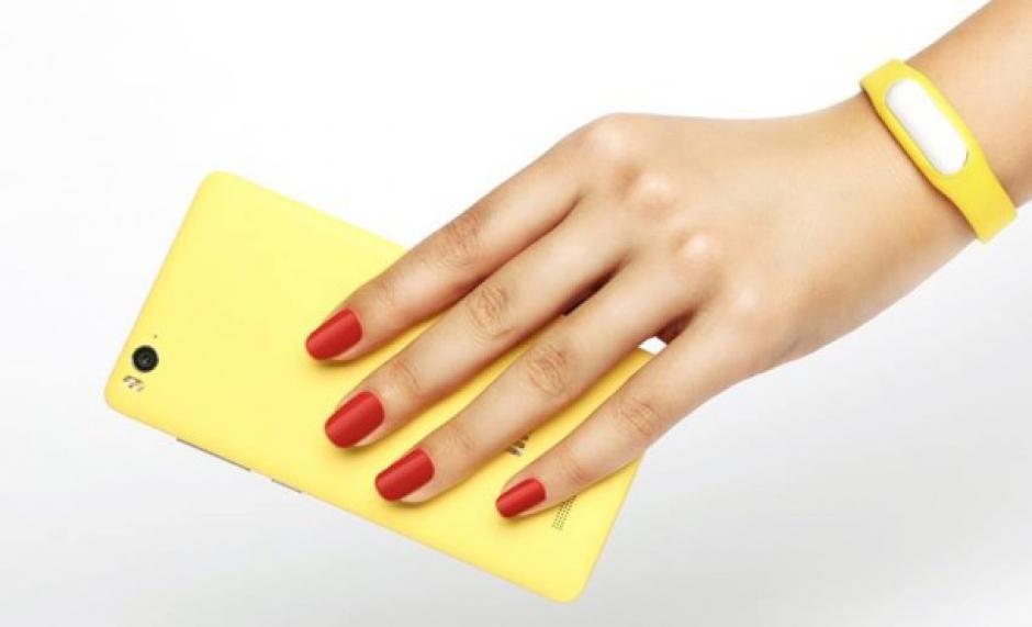 &nbsp;Xiaomi present&oacute; su nuevo modelo de m&oacute;vil Mi4c, un celular que ostenta como gran novedad que tambi&eacute;n puede ser mando a distancia de diversos electrodom&eacute;sticos. (imagen: Xiaomi)