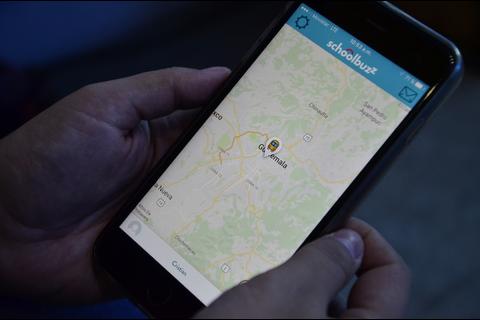 Conoce la app guatemalteca para que no te deje el bus escolar