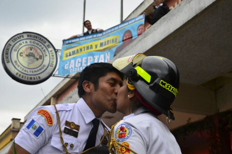 La historia de amor en la estaci&oacute;n de bomberos de Quetzaltenango