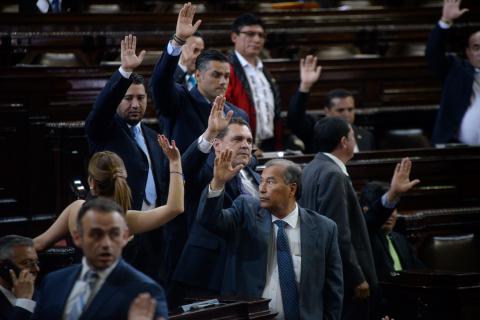 Reformas constitucionales no avanzan y el Congreso entrará en receso