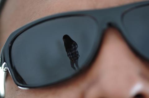 Encuentro con el hombre que miraba fijamente