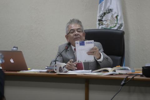 El juez Miguel &Aacute;ngel G&aacute;lvez y el curioso mensaje en su taza