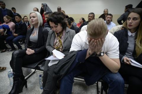 Tribunal impone penas de 14 a 19 años a los Bitkov por Caso Migración