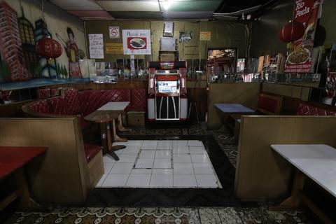 Un quetzal, un litro y... &iexcl;m&uacute;sica maestro!