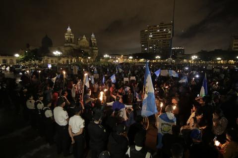 Protestan por la forma en que se atiende tragedia del VolcÃ¡n de Fuego
