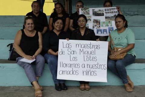 La incansable búsqueda de las maestras de Los Lotes: faltan 41 niños