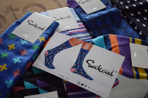 Sockcial, el emprendimiento que te viste a la moda y ayuda a los niños