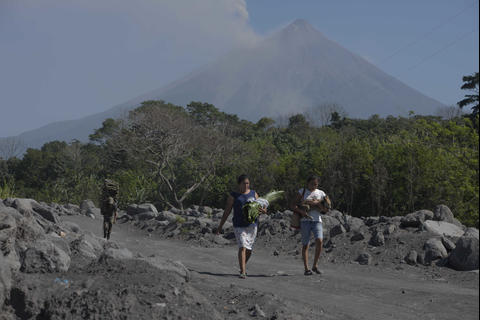 Secuelas de la erupción: comunidades en peligro por inundaciones