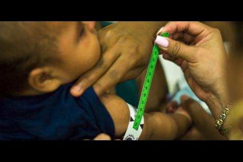 El colmo: Asaltan a personal de Salud en jornada de vacunación 