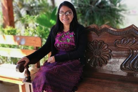 Bárbara Sacché: la guatemalteca que enseña k'iche' en Tik Tok