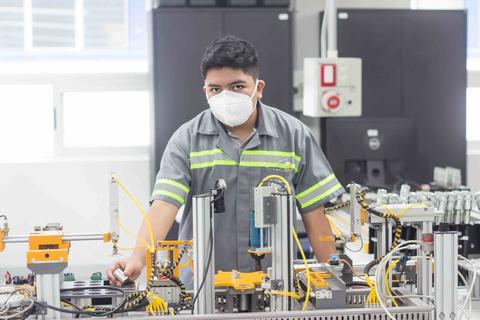 Supera tu presente e inscríbete en el Intecap para el 2021