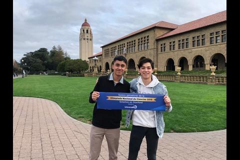 Jóvenes guatemaltecos viven el sueño de su vida 