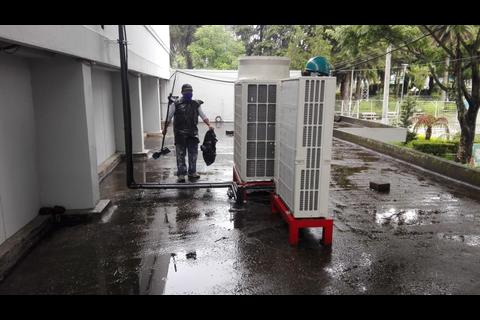 Despiden a 45 trabajadores de hospital del Parque de la Industria