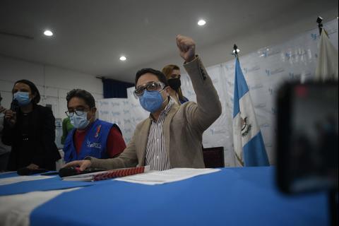 Q122 millones, Estuardo Gálvez, Gustavo Alejos, los rusos, netcenters y otros temas que tocó Juan Francisco Sandoval