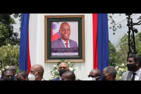Magnicidio en Haití: Entierran a Jovenel Moise en medio de gritos que claman justicia